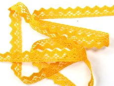 Cotton bobbin lace 75259, width 17 mm, dark yellow