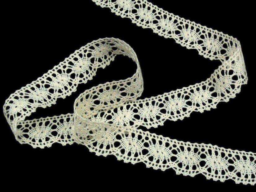 Cotton bobbin lace 82176, width 22 mm, ecru