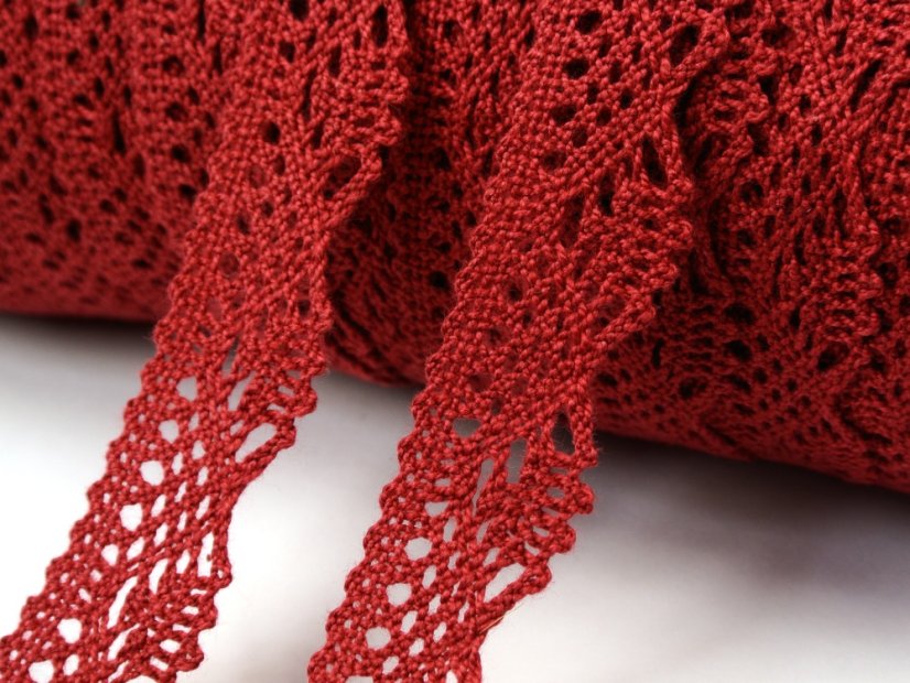 Cotton bobbin lace 75423, width 26 mm, dark wine