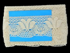 Cotton bobbin lace 82217 ecru