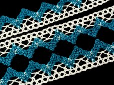 Cotton bobbin lace 75220, width 33 mm, ecru/ aquamarine