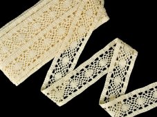 Cotton bobbin lace 75363, width 45 mm, ecru