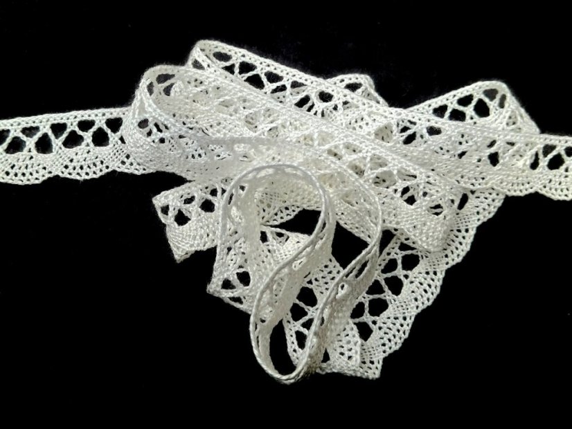Cotton bobbin lace 75099, width 18 mm, cream