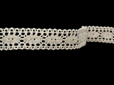 Cotton bobbin lace insert 75372, width 28 mm, ecru