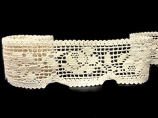 Cotton bobbin lace 75268, width 55 mm, ecru