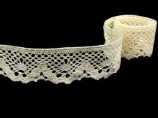 Cotton bobbin lace 75261, width 40 mm, ecru