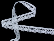 Cotton bobbin lace 82216, width 25 mm, white