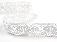 Cotton bobbin lace 81060 white mercerized