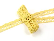 Cotton bobbin lace 75099, width 18 mm, light yellow