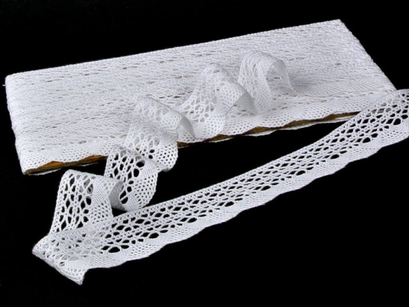 Cotton bobbin lace 75077, width 32 mm, white