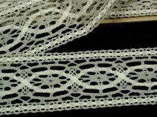 Cotton bobbin lace insert 75038, width 52 mm, light linen gray/ ecru