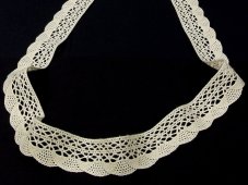 Cotton bobbin lace 75077, width 32 mm, ecru