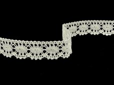 Cotton bobbin lace 82176, width 22 mm, ecru