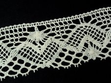 Cotton bobbin lace 75132, width 65 mm, ecru