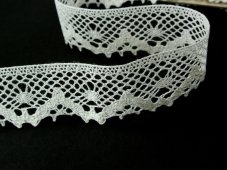 Linen bobbin lace 75261, width 40 mm, 100% linen bleached